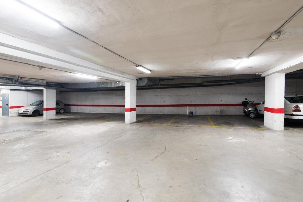 Center Apartment 2Bed 2B Aircon Wif And Parking Free Μάλαγα Εξωτερικό φωτογραφία