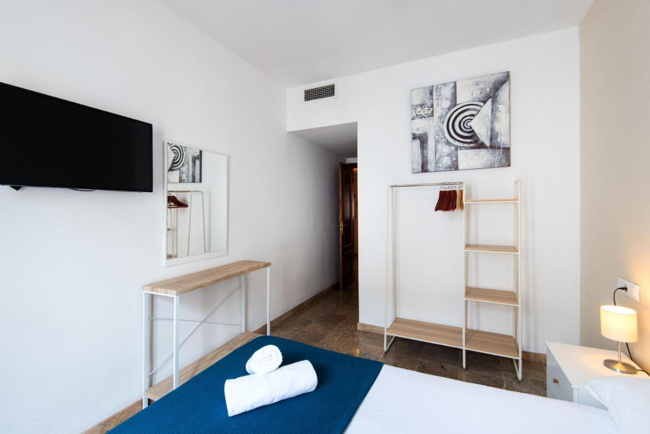 Center Apartment 2Bed 2B Aircon Wif And Parking Free Μάλαγα Εξωτερικό φωτογραφία