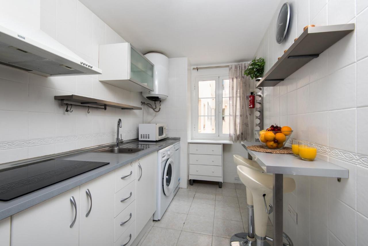 Center Apartment 2Bed 2B Aircon Wif And Parking Free Μάλαγα Εξωτερικό φωτογραφία